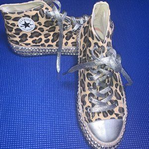 Extra cute/comfy, Hi Top, Leopard/Silver Stud Sneakers, Size 10,